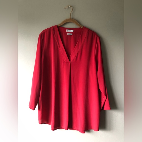 VanHeusen | Red Long-Sleeve V-Neck Blouse - Picture 1 of 3